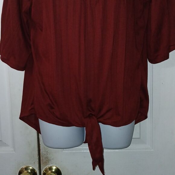 New York Laundry wine color tie front blouse top  Sz L  NWOT - Picture 2 of 9